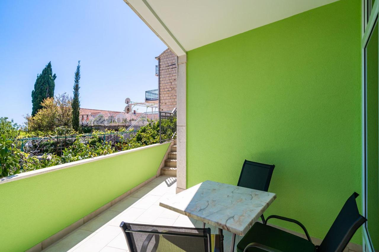 Green Paradise Mlini Exterior photo